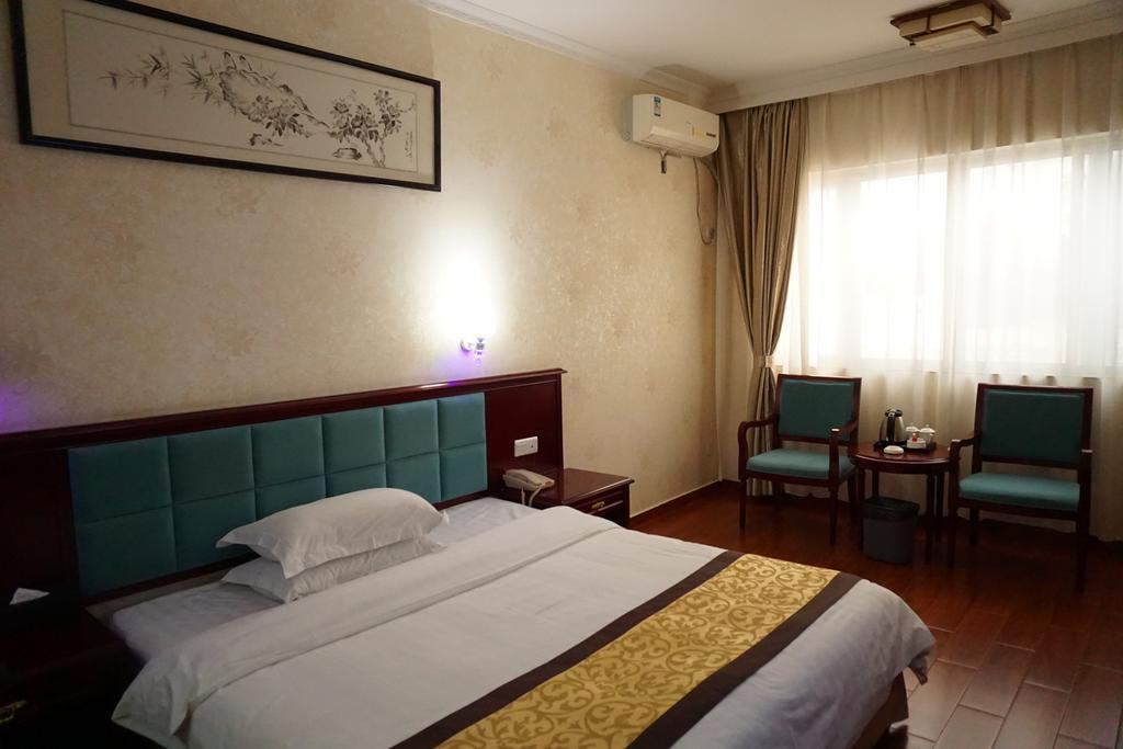 Guangdong Oversea Chinese Hotel Guangzhou Exterior foto