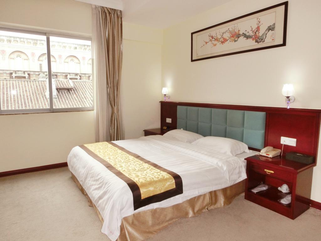 Guangdong Oversea Chinese Hotel Guangzhou Exterior foto